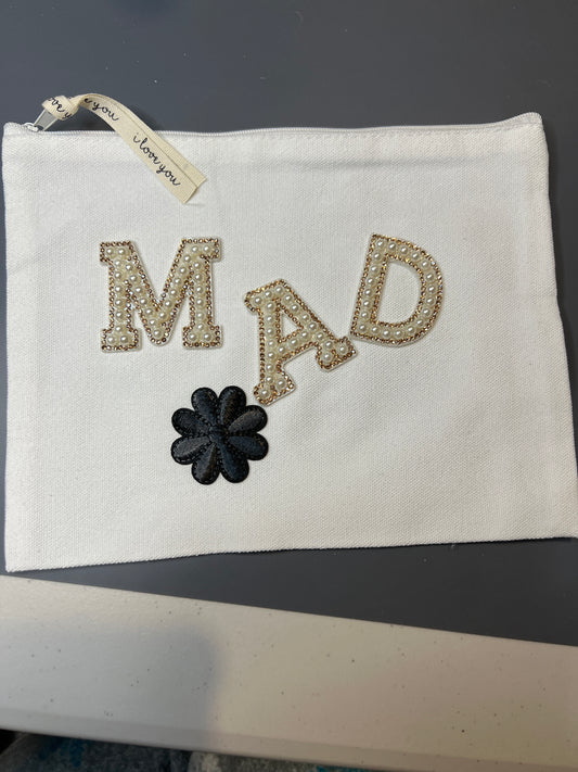 Canvas pouch - MAD