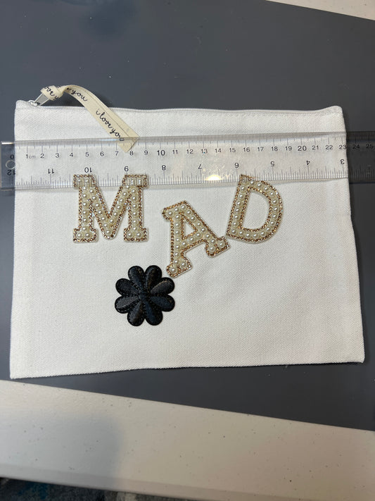 Canvas pouch - MAD